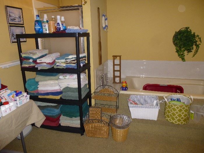 TOWELS AND BATHROOM SUPPLIES