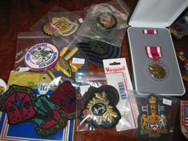 More military patches and metals