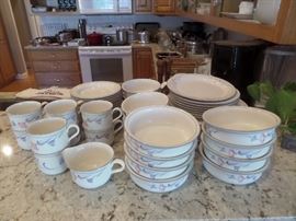 Lenox Chinastone Glories on Gray