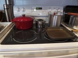 The square griller is a Berndes.