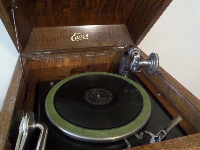  1920's WORKING Victrola - 10" records included - sold as a set.  Excellent condition!