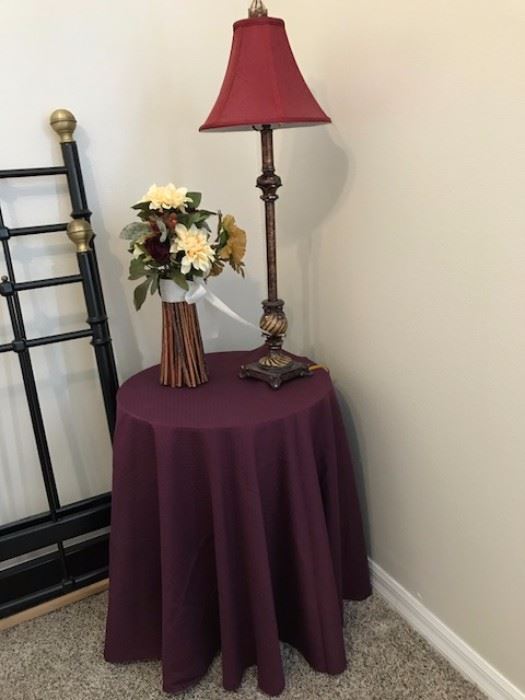 Accent table, lamp and decor