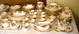 Large set of 1962 'Old Country Roses' China.  