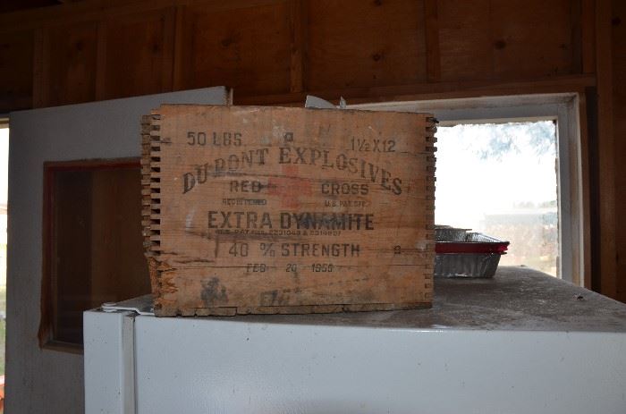 DuPont explosive wooden box