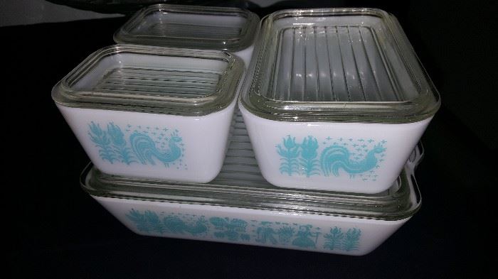 Vintage Pyrex refrigerator dishes