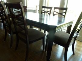 Dining room table and 6 chairs