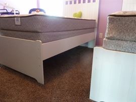 Twin beds Sealy mattress box springs and Head/footboard/side rails