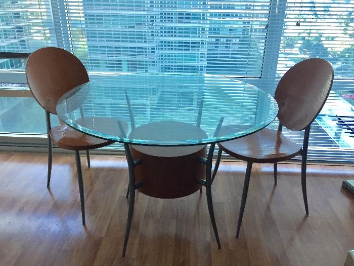 Designer Round Table with 2 Modern Chairs