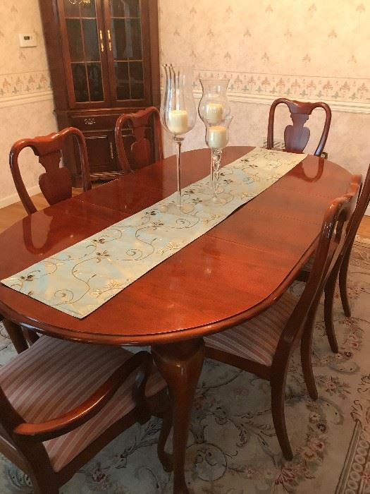 American Drew Cherry Dining Room Table and 6 Chairs