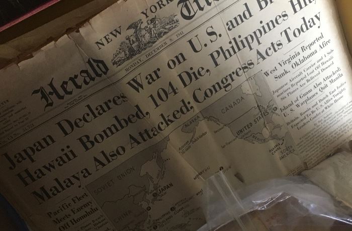 Old newspapers 