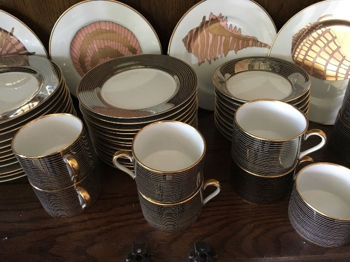 A beautiful set of Fitz and Floyd China!