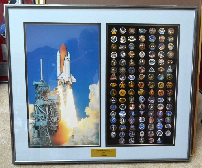Shuttle Print with 100+ Lapel Pins