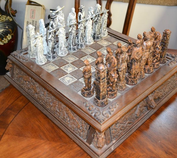 Mexican Revolution Chess set