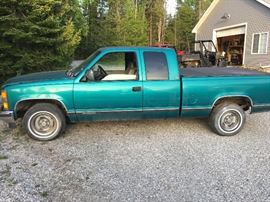 1994 Chevy 1500 Michigan truck with very little to no rust very clean body with 144xxx miles on odometer.