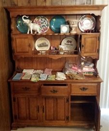 maple china  cabinet with accessories