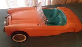 Barbie car needs 2 back wheels