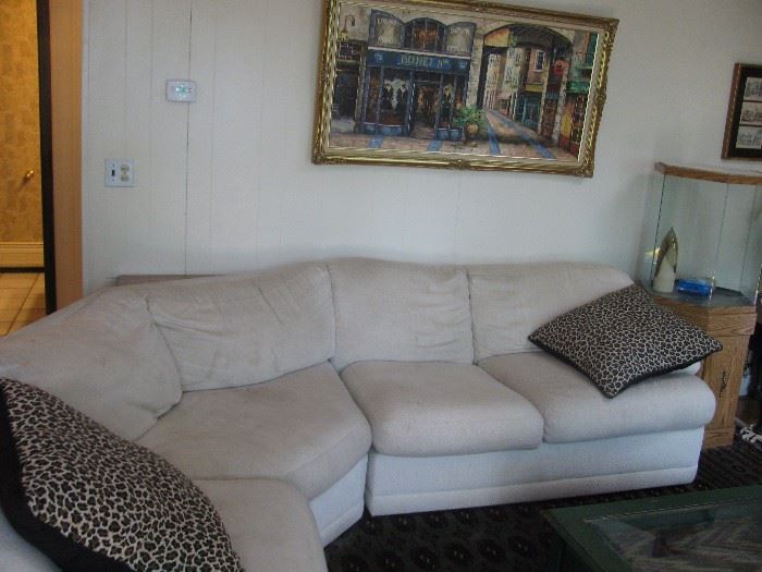 LARGE SECTIONAL