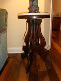MARBLE TOP VICTORIAN FURN STAND