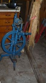 ANTIQUE SPINNING WHEEL FROM GERMANY