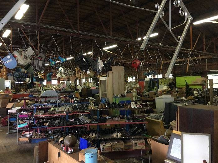 Estate Sale w/Antiques in Jackson, MS starts on 6/17/2017