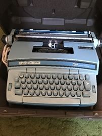 Smith Corona Coronet vintage typewriter