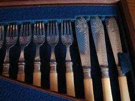 View of the fish set - service for six