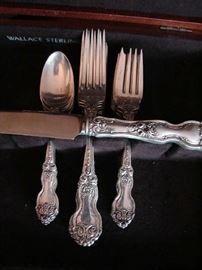 Six four piece place settings of La Reine sterling silver flatware by Wallace. Luncheon or place size.