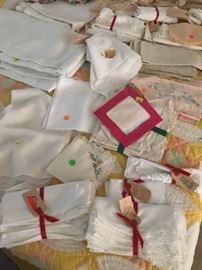 antique and vintage linens of every description. napkins in all sizes