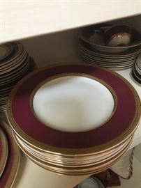 gorgeous maroon plates with gold gilt border
