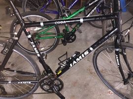 Coda Jamis mens bike