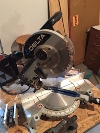 Delta table saw