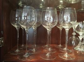 Stunning sound to these crystal wine glasses.