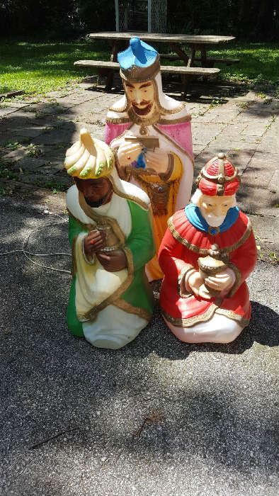 3 Wise Men outdoor Christmas display
