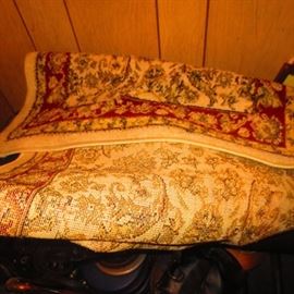 RUGS