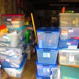 GARAGE FULL!! COMPUTER GEEKS DREAM