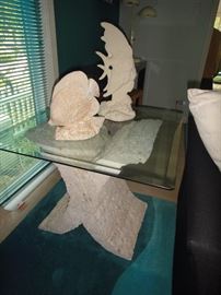 Contemporary End Table, Matching set. Matches coffee table also. 