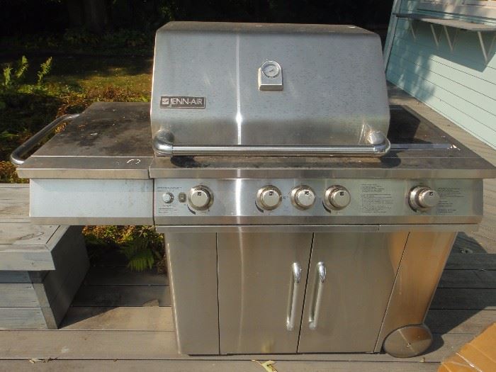 Jenn Air Stainless Steel grill, needs some replacement parts 