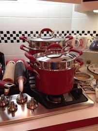 Red cookware - great condition