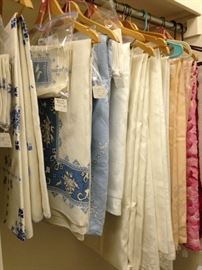 Lovely assortment of fine table linens