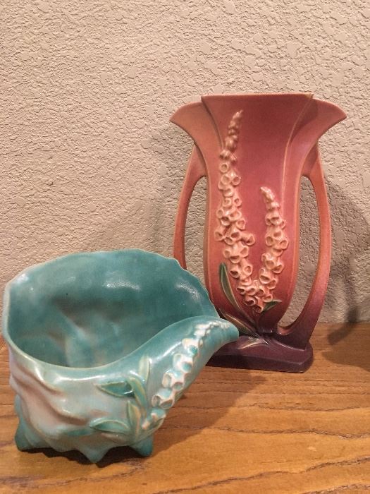 Roseville Pottery foxglove pattern