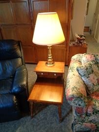 Second Ethan-Allen tiered side table.