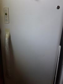UPRIGHT FREEZER by GE