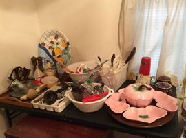 Lots of kitchen stuff