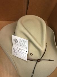 Charlie Horse Desperado hat size 7 NIB Buck in color