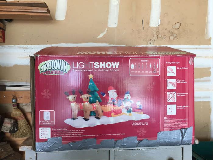 Airblown Light show Inflateable Santa and his sleigh with tree and snow man