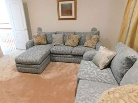 Broyhill sofa set