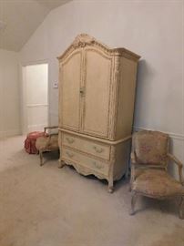 Thomasville Armoire
