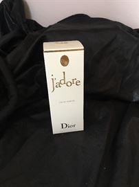 JADORE by Dior
