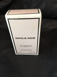 DAHLIA NOIR by Givenchy