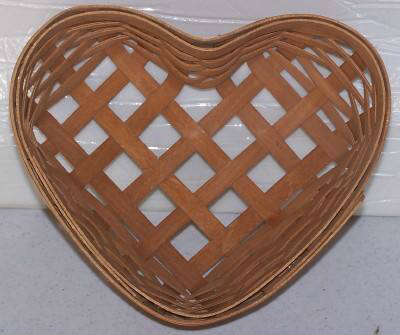 1 Heart basket
